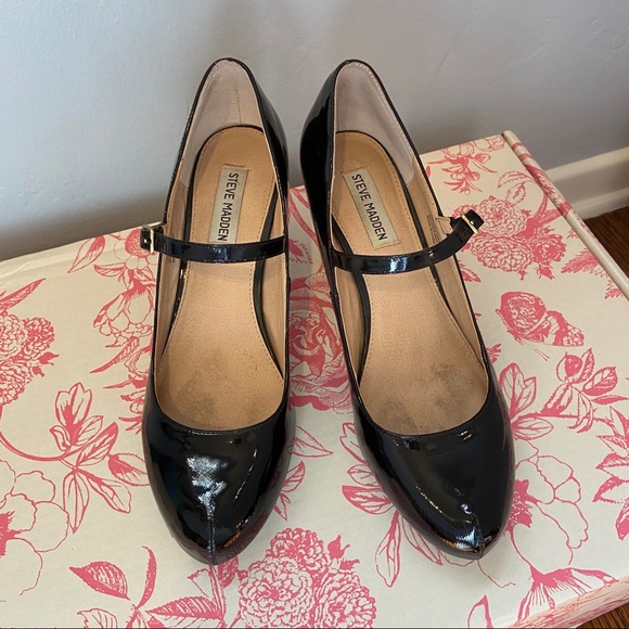 Steve Madden Shoes - Steve Madden “Premieer” Heels
